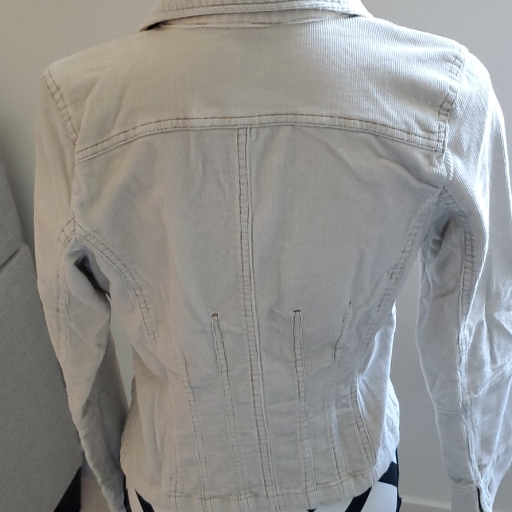 Jacket - Picture 4 of 6